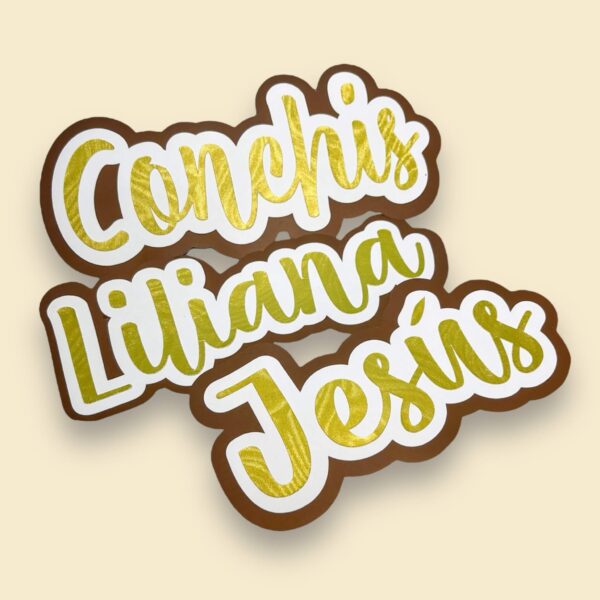 Etiquetas personalizadas con nombres Conchis Liliana Jesús en diseño creativo