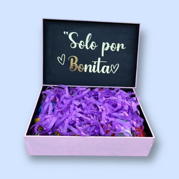 Caja personalizada de tulipanes hecha a mano con dedicatoria